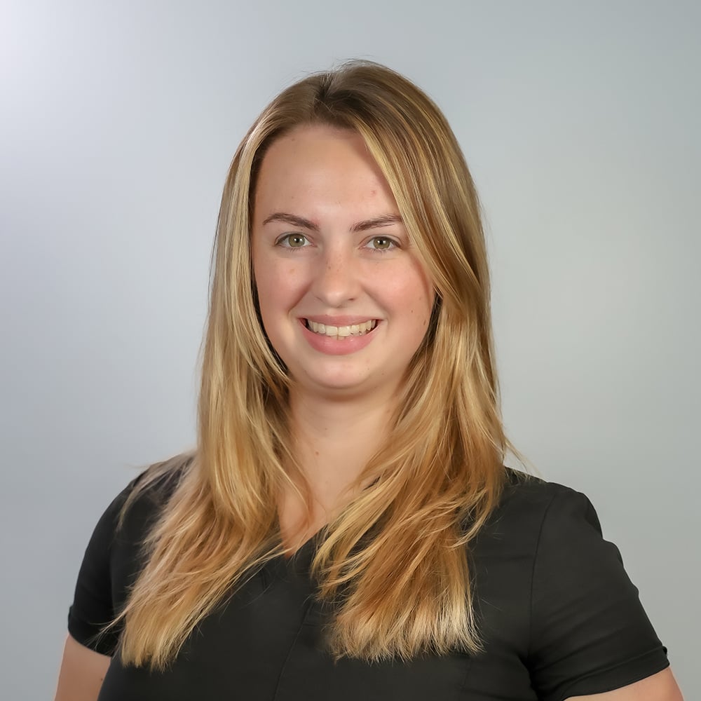 Dr Lauren Jaquay, DVM headshot